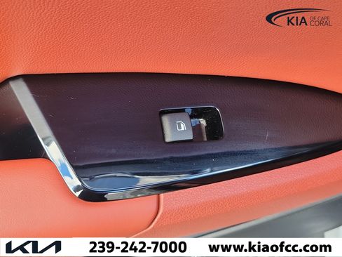 Certified 2024 Kia Sportage SX FWD image 16