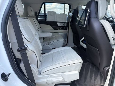 Certified 2023 Lincoln Navigator Black Label AWD/4WD image 18