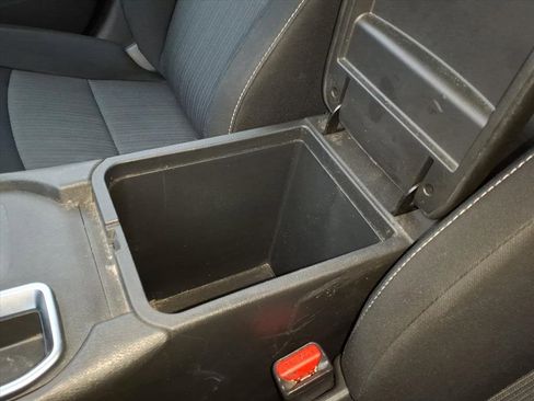 Used 2022 Nissan Sentra SV image 25