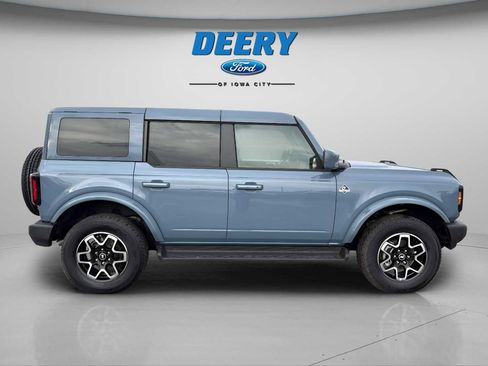 Used 2025 Ford Bronco Outer Banks image 16