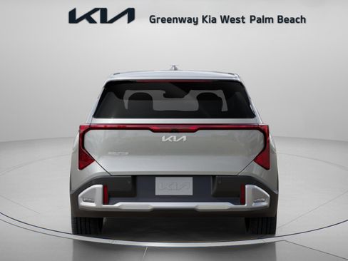 New 2027 Kia Seltos S FWD image 7