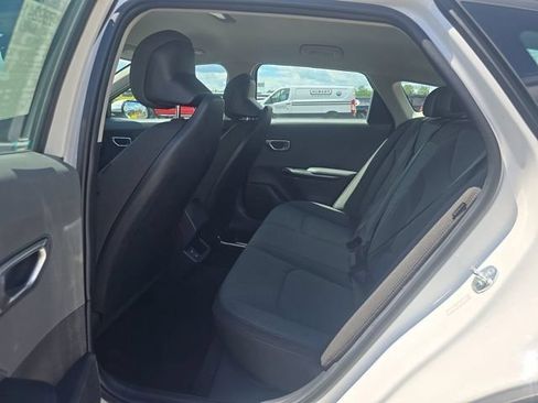 Used 2025 Kia K4 FWD image 11