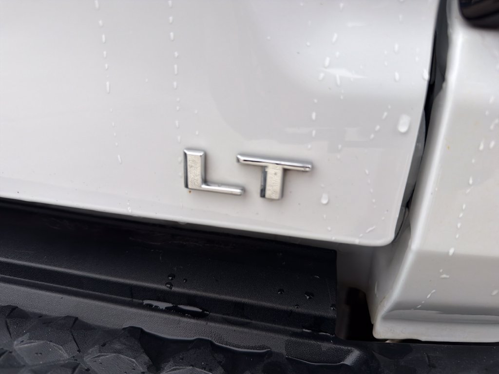 Used 2023 Chevrolet Colorado LT w/ LT Convenience Package RWD image 11