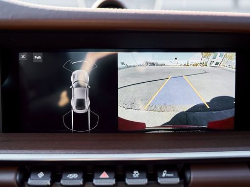 Used 2021 Porsche 911 Turbo S image 69