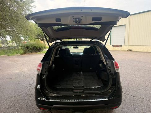 Used 2014 Nissan Rogue SV w/ SV Moonroof Package AWD/4WD image 12