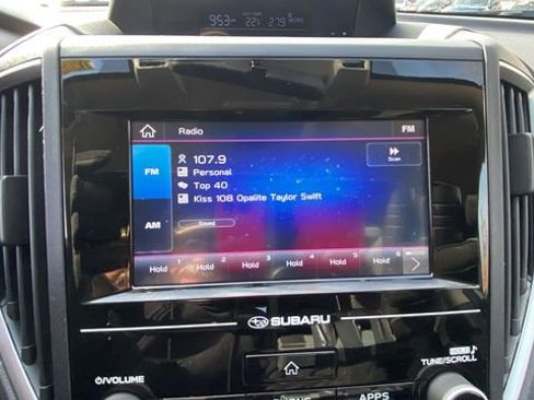 Certified 2021 Subaru Crosstrek 2.0i image 25