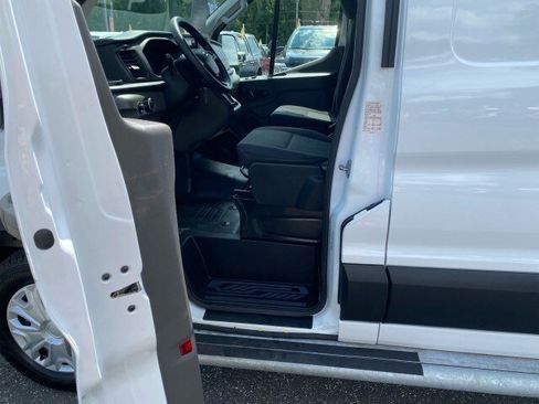Used 2025 Ford Transit 250 Low Roof w/ Exterior Upgrade Package RWD image 7
