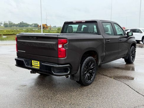 Used 2021 Chevrolet Silverado 1500 W/T w/ Z71 Off-Road Package AWD/4WD image 5