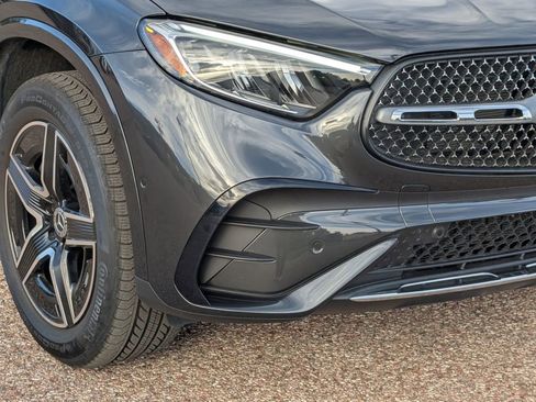 Used 2025 Mercedes-Benz GLC 350e 4MATIC image 8