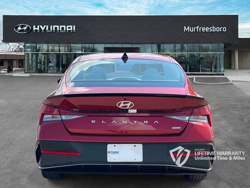 Certified 2025 Hyundai Elantra SEL FWD image 7