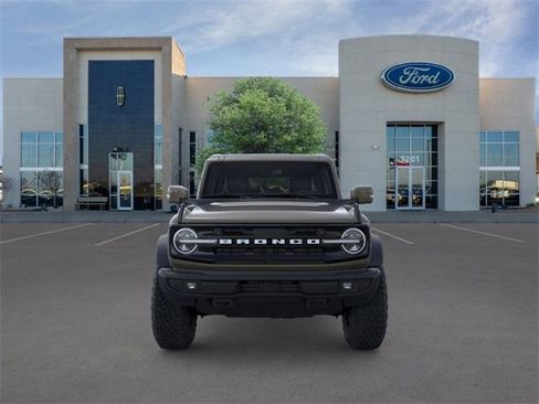 New 2025 Ford Bronco Outer Banks w/ Sasquatch Package image 6