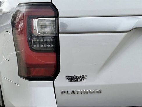 Used 2020 Ford Expedition Platinum image 8