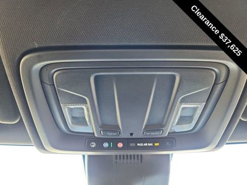 Used 2024 GMC Sierra 1500 SLT image 47