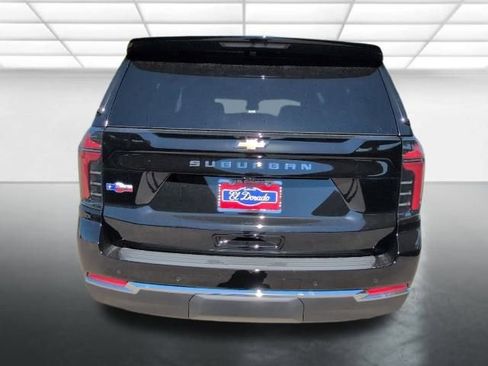 New 2026 Chevrolet Suburban LS image 32
