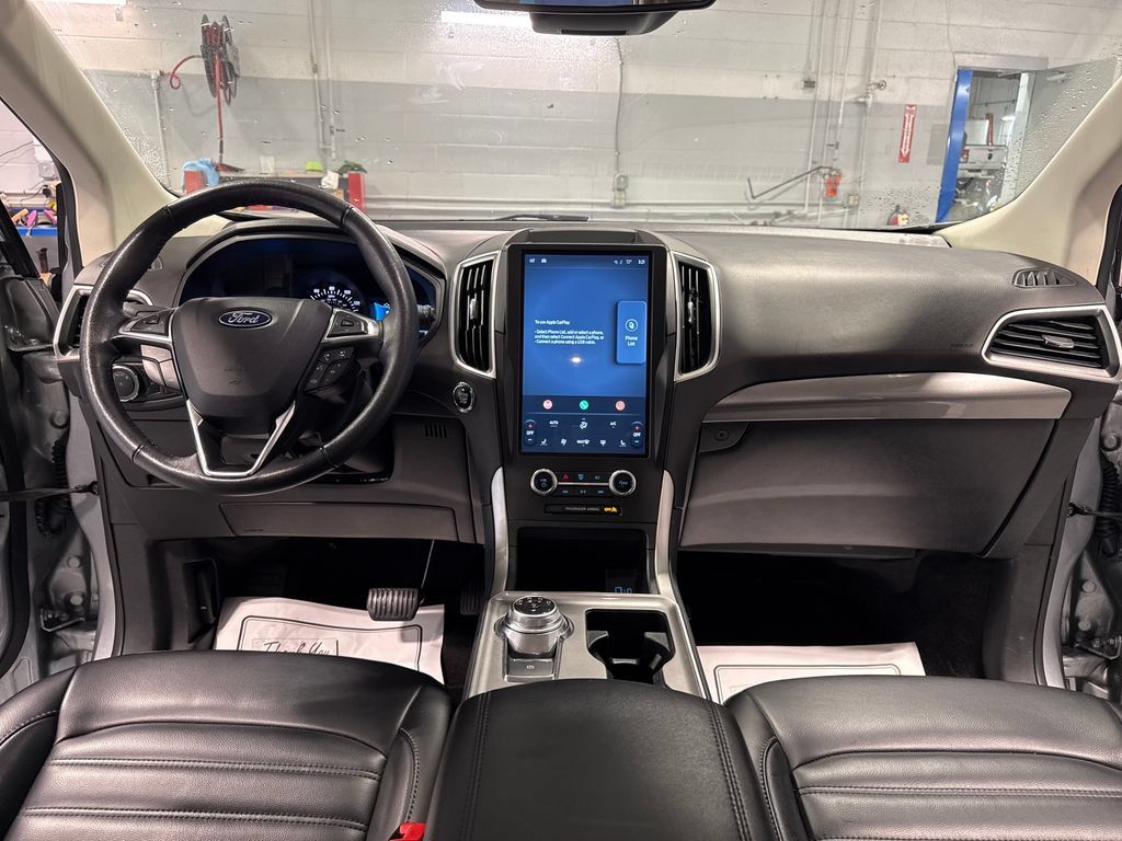 Used 2024 Ford Edge SEL AWD/4WD image 35