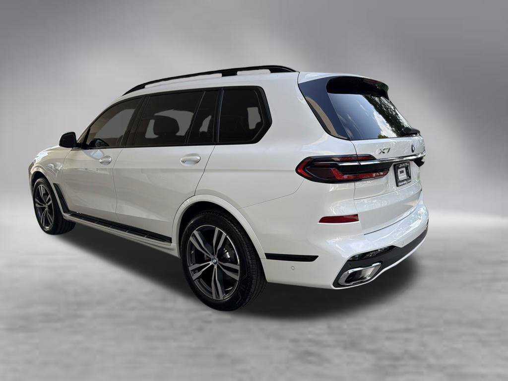 Used 2026 BMW X7 xDrive40i w/ Executive Package AWD/4WD image 4