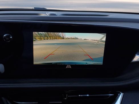 Used 2025 Buick Envista Sport Touring image 24