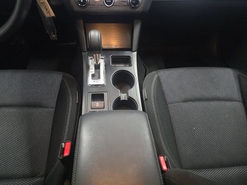 Used 2019 Subaru Outback 2.5i AWD/4WD image 13