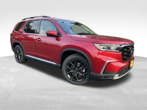 New 2025 Honda Pilot Touring image 1