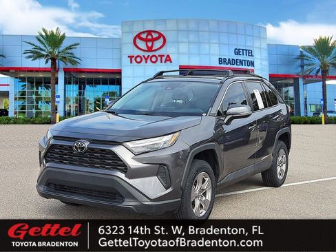 Certified 2022 Toyota RAV4 XLE image 1