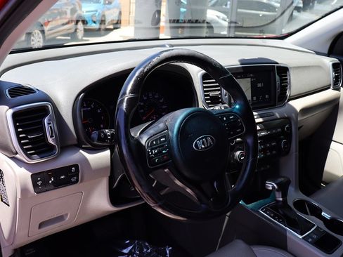 Used 2019 Kia Sportage EX w/ EX Technology Package FWD image 40