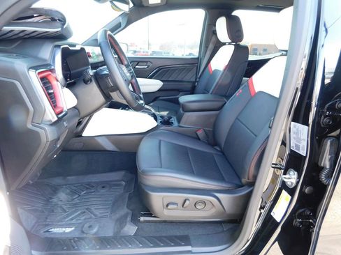 Used 2023 GMC Canyon AT4X AWD/4WD image 17