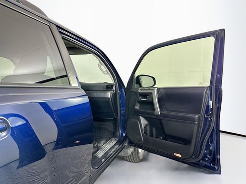 Used 2019 Toyota 4Runner SR5 image 29