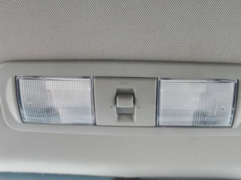 Used 2022 Nissan Frontier S w/ Technology Package image 31