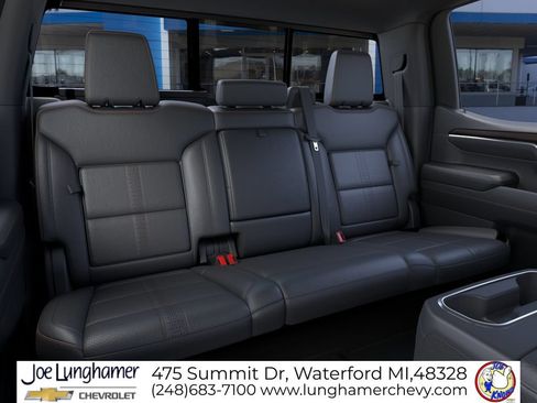 New 2026 Chevrolet Silverado 1500 High Country w/ Technology Package AWD/4WD image 19