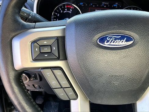 Used 2022 Ford F250 Lariat w/ Lariat Ultimate Package image 26