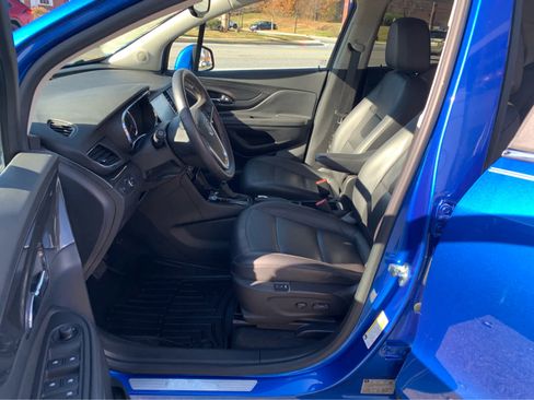 Used 2017 Buick Encore Essence image 11