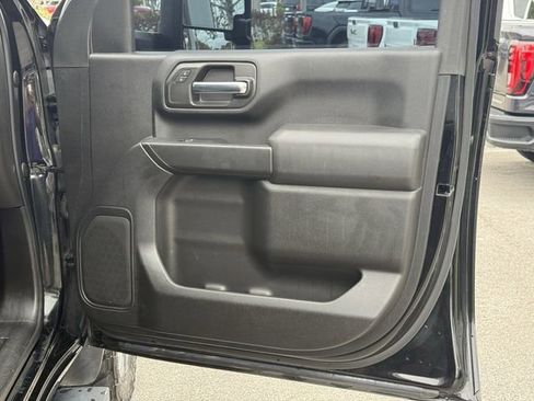 Used 2022 Chevrolet Silverado 2500 Custom w/ Custom Value Package image 32