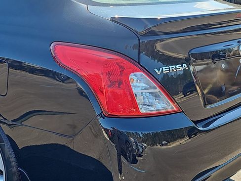 Used 2017 Nissan Versa S image 33