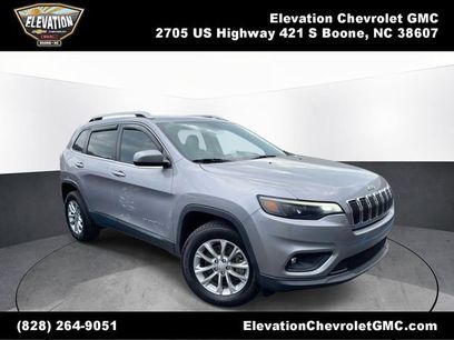 Used 2019 Jeep Cherokee Latitude w/ Popular Appearance Group