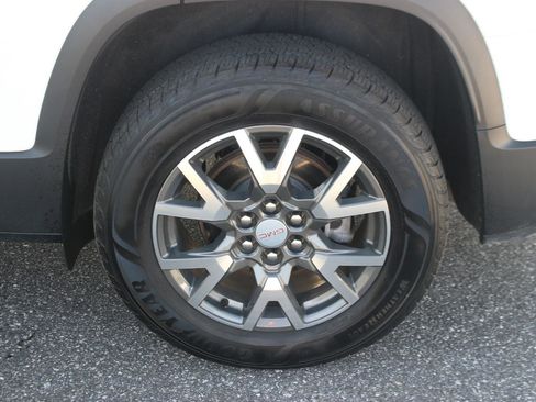 Used 2023 GMC Acadia SLE w/ Driver Convenience Package FWD image 42