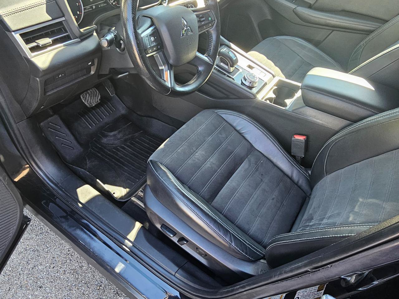 Used 2022 Mitsubishi Outlander SE AWD/4WD image 28