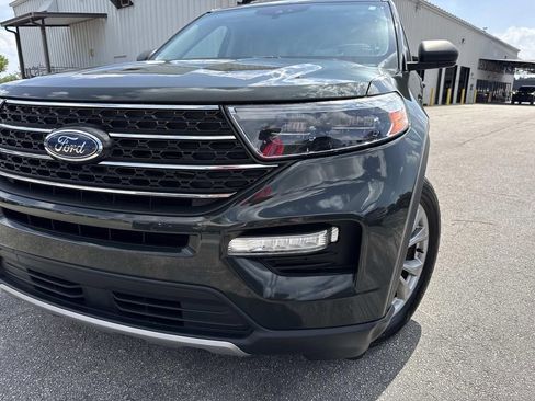 Used 2021 Ford Explorer XLT w/ Equipment Group 202A RWD image 9
