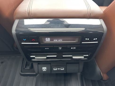 Used 2023 Acura MDX Technology image 15