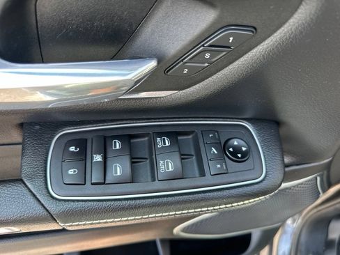 Used 2021 RAM 1500 Laramie AWD/4WD image 27