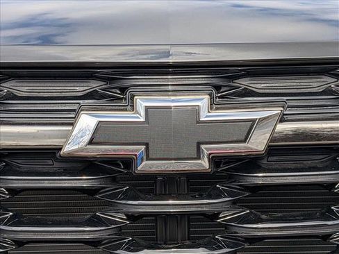 New 2026 Chevrolet Trax RS w/ Sunroof Package image 16