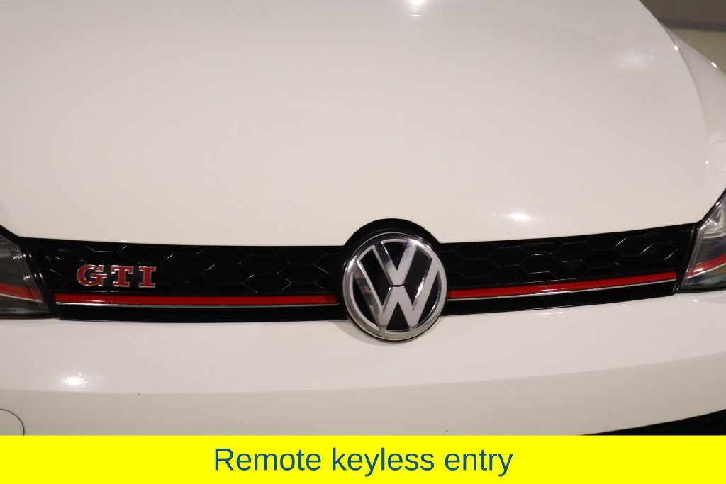 Used 2017 Volkswagen GTI SE FWD image 15