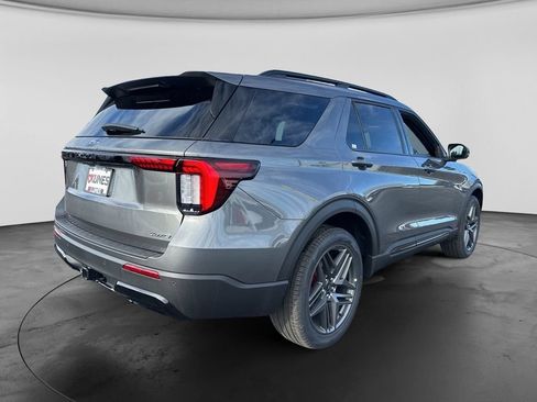 New 2026 Ford Explorer ST-Line w/ ST-Line Street Pack AWD/4WD image 13