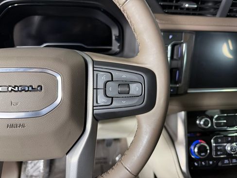Used 2023 GMC Yukon Denali w/ LPO, Floor Liner Package AWD/4WD image 29