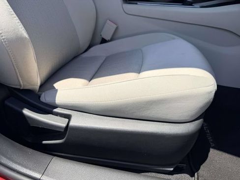 Used 2022 Nissan Altima 2.5 SV FWD image 9