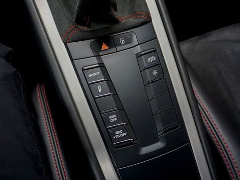 Used 2018 Porsche 911 GT3 image 31