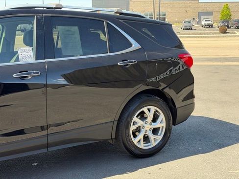 Used 2021 Chevrolet Equinox Premier AWD/4WD image 8