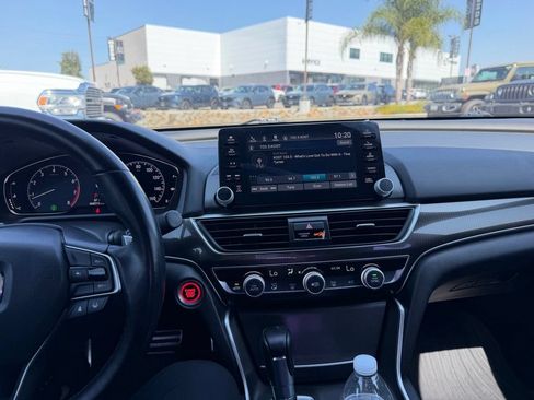 Used 2022 Honda Accord Sport image 9
