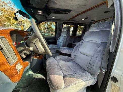 Used 1997 Chevrolet Express 1500 image 11