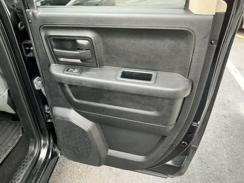 Used 2017 RAM 1500 Express w/ Black Ram 1500 Express Group image 19