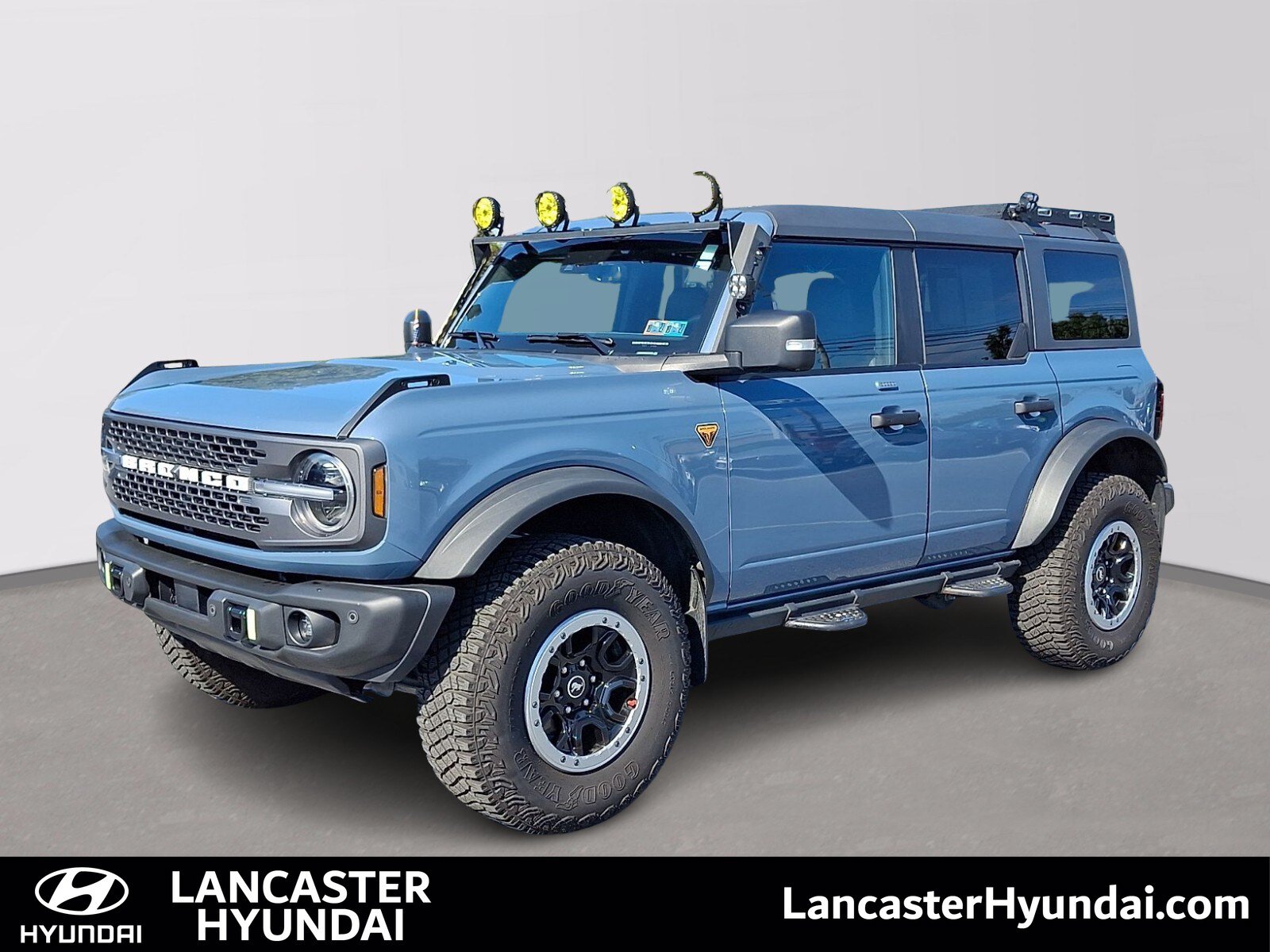 Used 2023 Ford Bronco Badlands w/ Sasquatch Package AWD/4WD image 1